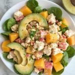 lett og saftig krabbesalat med avokado og lime, hvordan lage krabbesalat med lime dressing, enkel oppskrift på sunn krabbesalat, krabbesalat med perfekt balanse av smaker, avokado og lime i saftig krabbesalat, sunn lunsjidé med krabbesalat, lett sommermåltid med krabbesalat og lime, beste dressing til krabbesalat med avokado, hvordan holde krabbesalaten frisk og smakfull, lavkarbo krabbesalat med lime dressing, oppskrift på saftig krabbesalat med avokado, perfekt krabbesalat til sommerpiknik, limebasert dressing for sunn krabbesalat, krabbesalat som imponerer på middagsselskap, tips til den beste saftige krabbesalaten, rask og lett krabbesalat med avokado, smakfull salat med krabbe og lime, sunn og saftig salat med krabbe, lime og avokado, hvordan tilberede krabbesalat til spesielle anledninger, krabbesalat oppskrift med enkel lime dressing