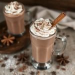 Fyldig kakao med krydret krem oppskrift, Varm kakao med krem og krydder, Enkel oppskrift på kakao med krydret krem, Søt og krydret krem til kakao, Kakao med hint av kanel og muskat, Fyldig sjokoladedrikk med krydret krem, Krydret kakao for kalde vinterdager, Luksuriøs kakao med pisket krydret krem, Fyldig kakao med chili og krem, Hjemmelaget kakao med varmende krydder, Kakao med appelsinskall og krydret krem, Enkel fyldig kakao til høstkvelder, Varm sjokoladedrikk med eksotiske krydder, Søt kakao toppet med krydderkrem, Kakao med kanel og kardemomme, Krydret sjokoladedrikk for koselige kvelder, Kakao med krem og hint av vanilje, Aromatisk kakao med krydret krem, Fyldig og søt kakaooppskrift med krydder, Kakao med varme toner av nellik.